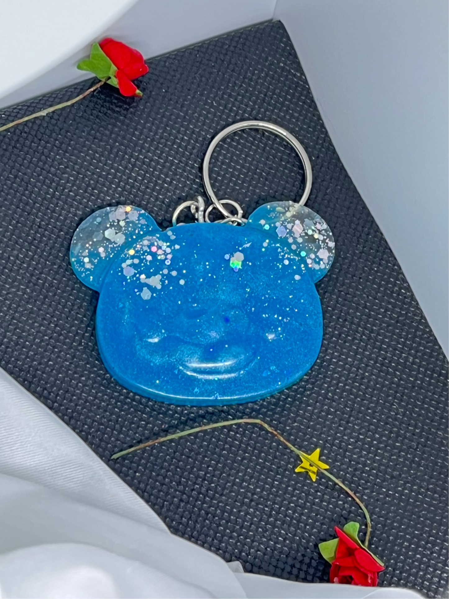 Porte clé Tête ours bleu pailletée
