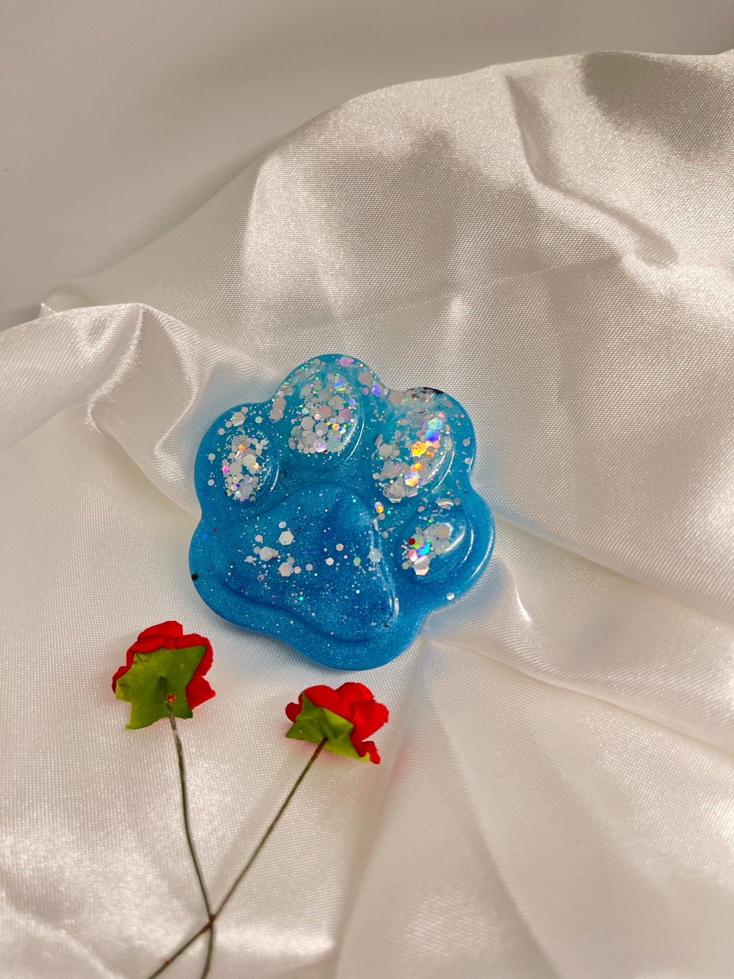 Porte clé Pâte de Chien bleu pailletée