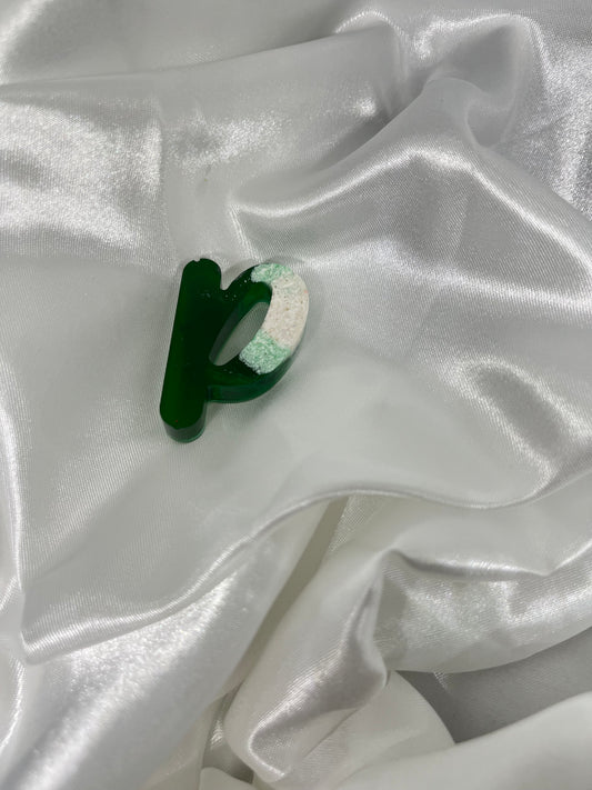 Porte clé Lettre P vert et blanc